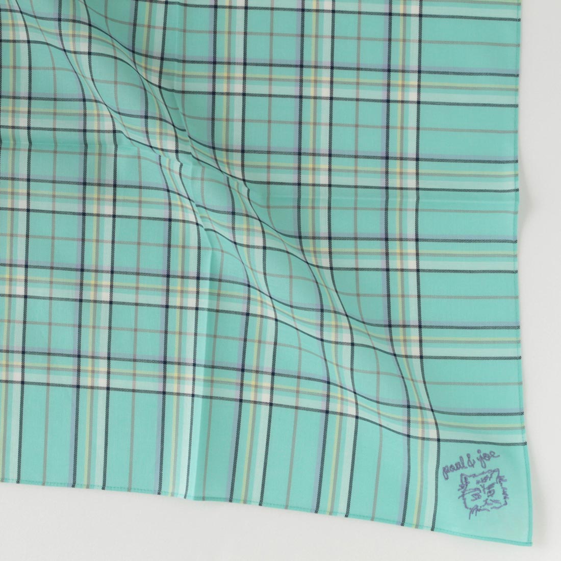 ジプシー刺繡ハンカチ(グリーン)