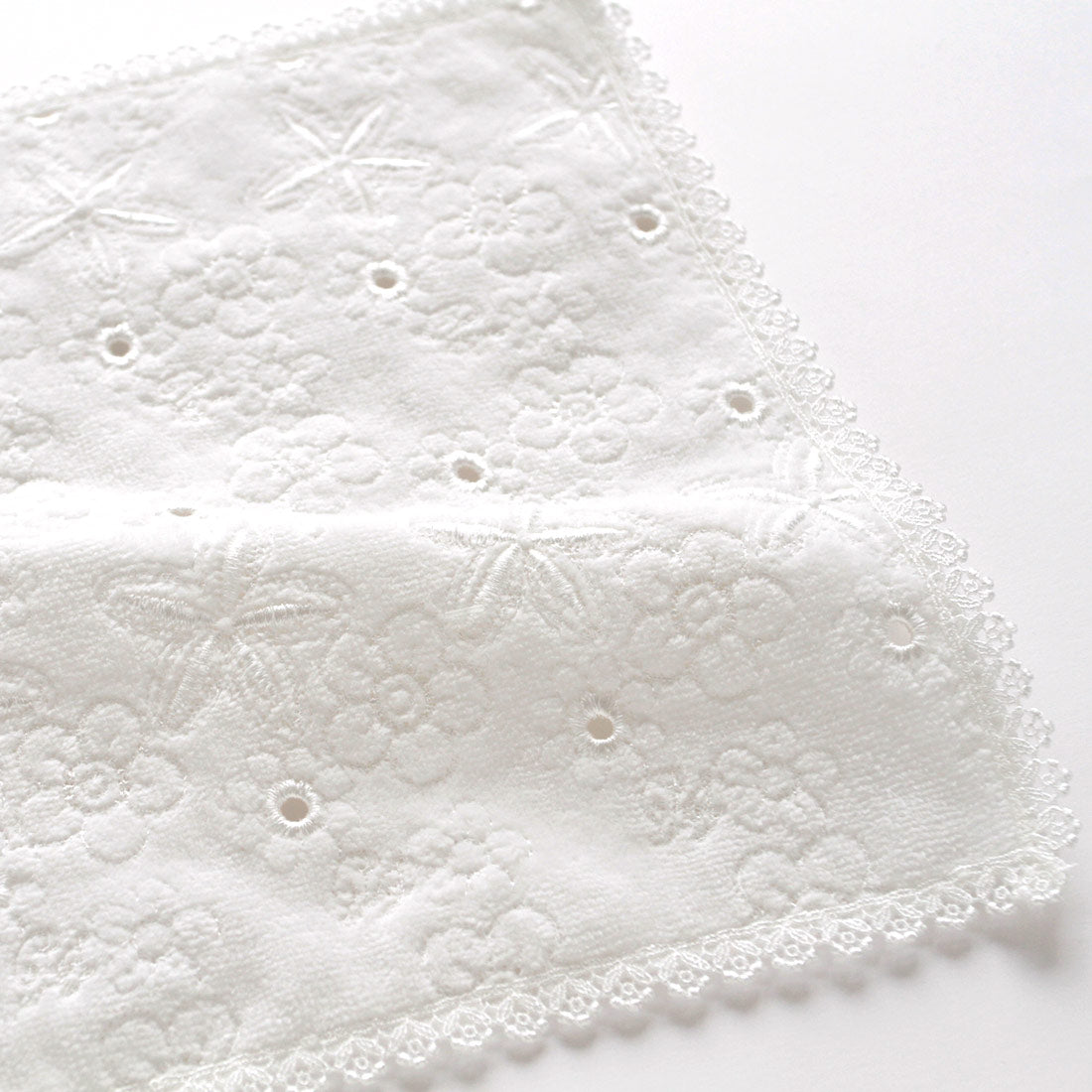 レースタオルハンカチ