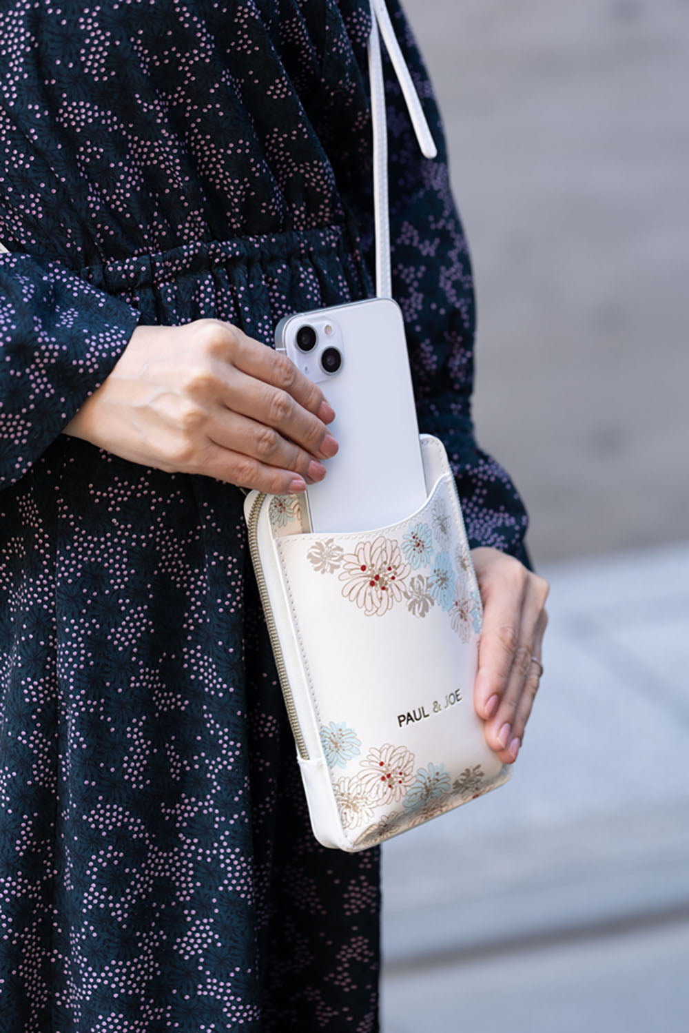 財布機能付きスマートフォンショルダーバッグ(ボルドー)