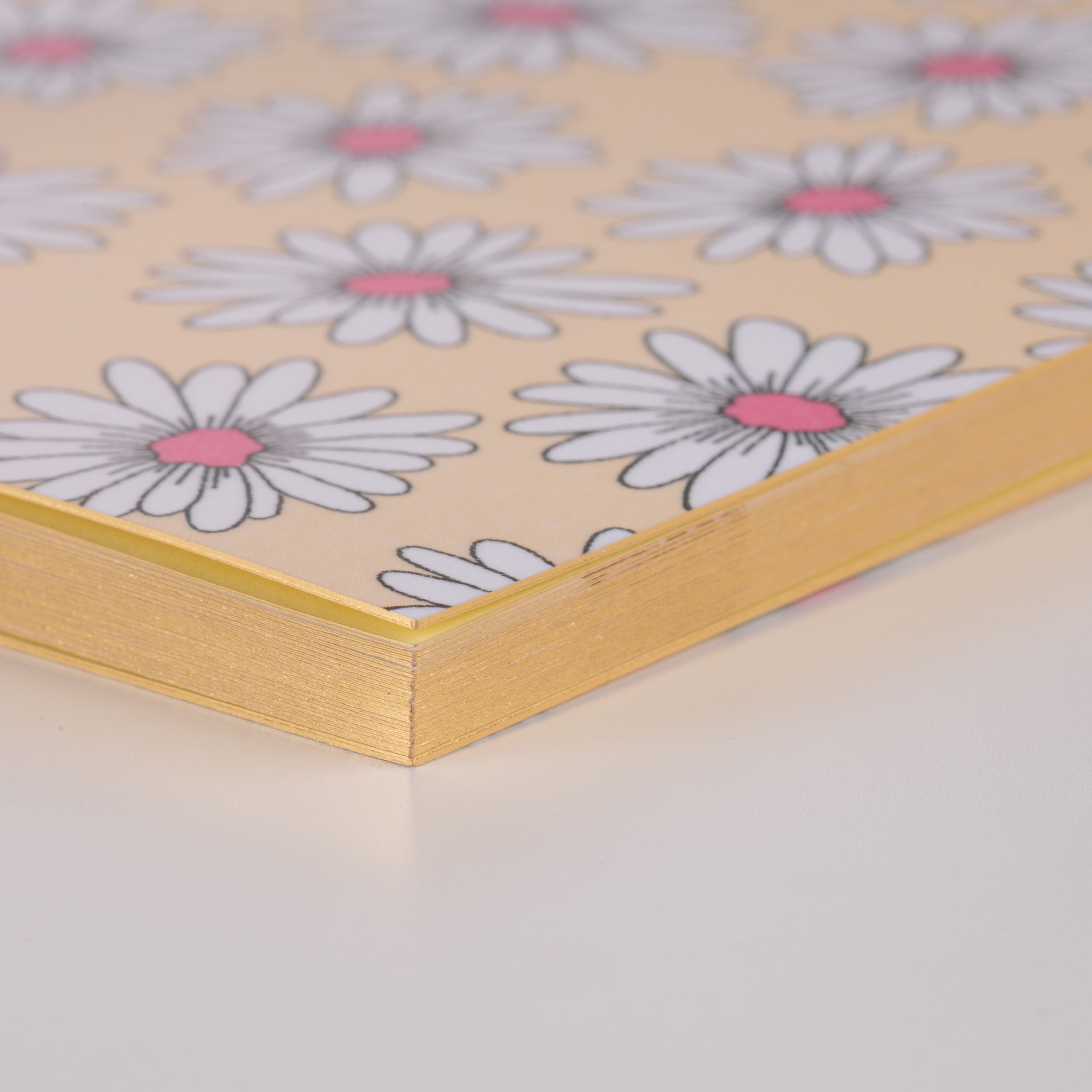 ノート・A5 ラブリー・デイジー