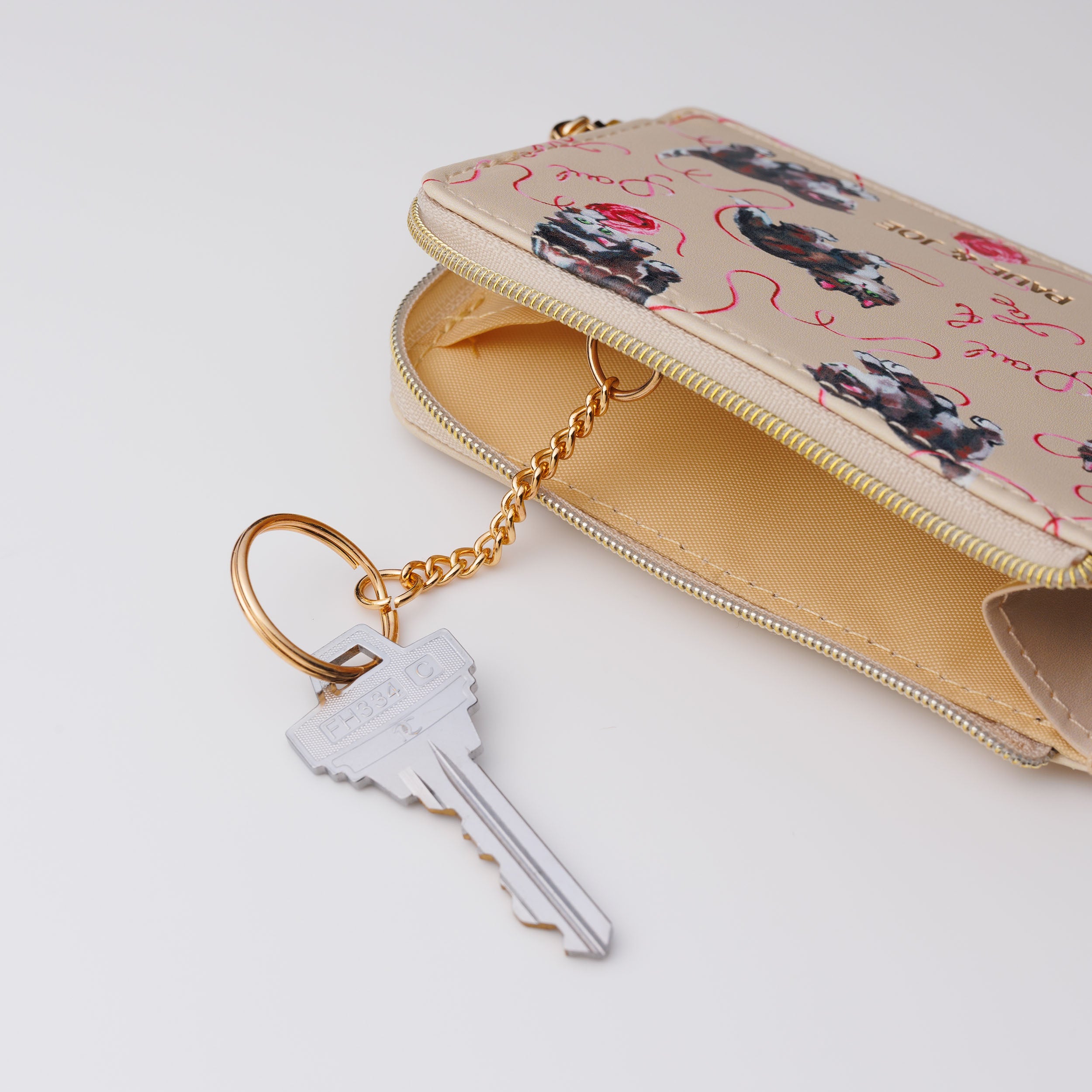 パスケース <キャッツ・ウィズ・ヤーン>