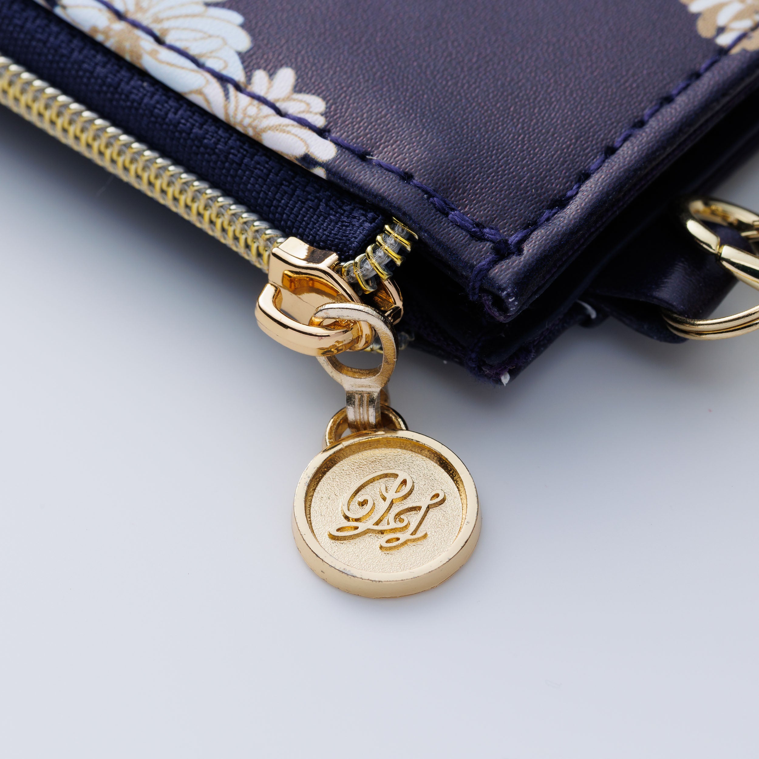 パスケース <クリザンテーム・ネイビー>