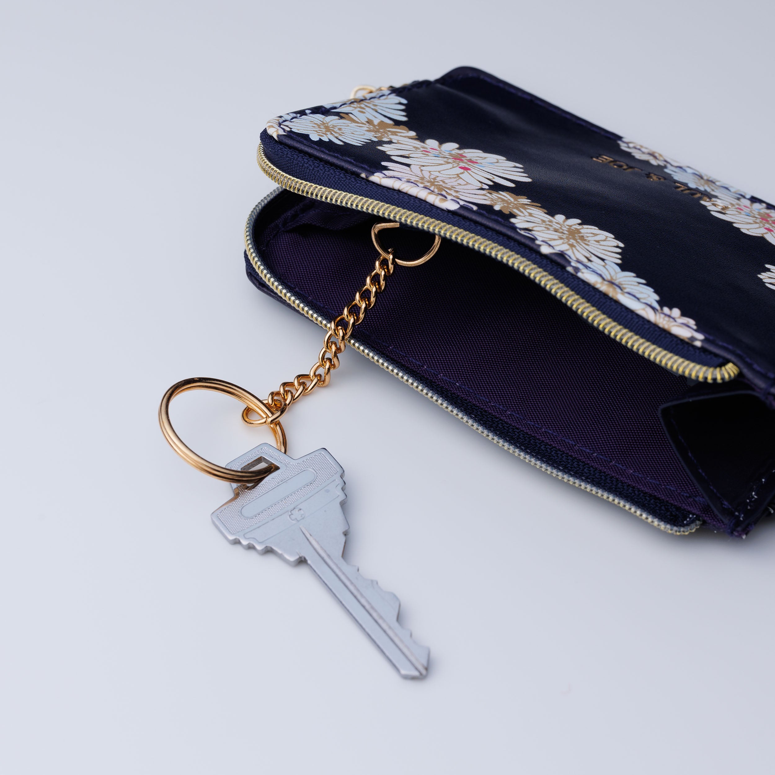 パスケース <クリザンテーム・ネイビー>