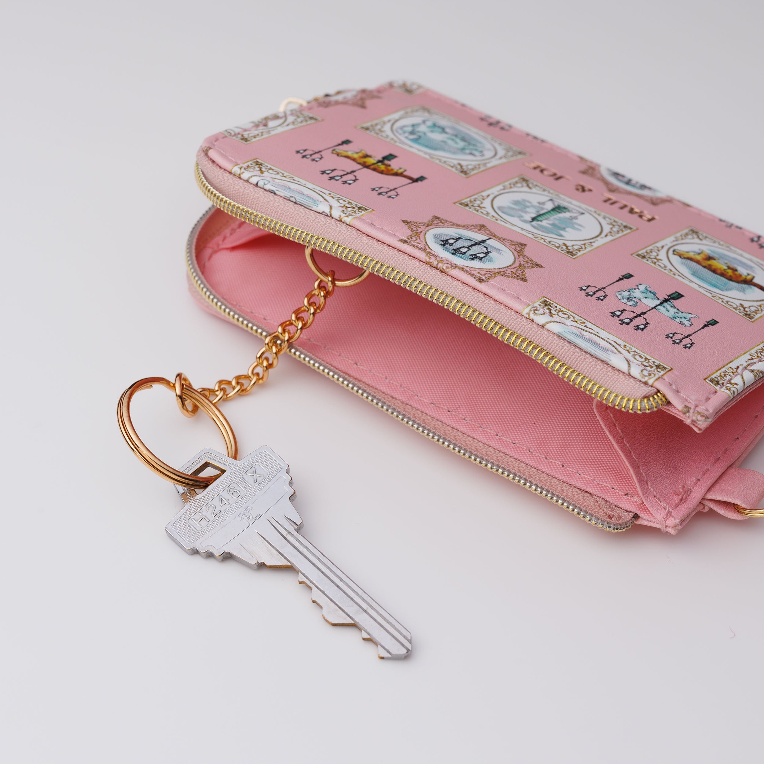 パスケース <ラ・コロヌ・ヴァンドーム>