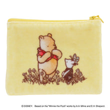 PAUL & JOE × CLASSIC POOH　ファスナー付きタオル