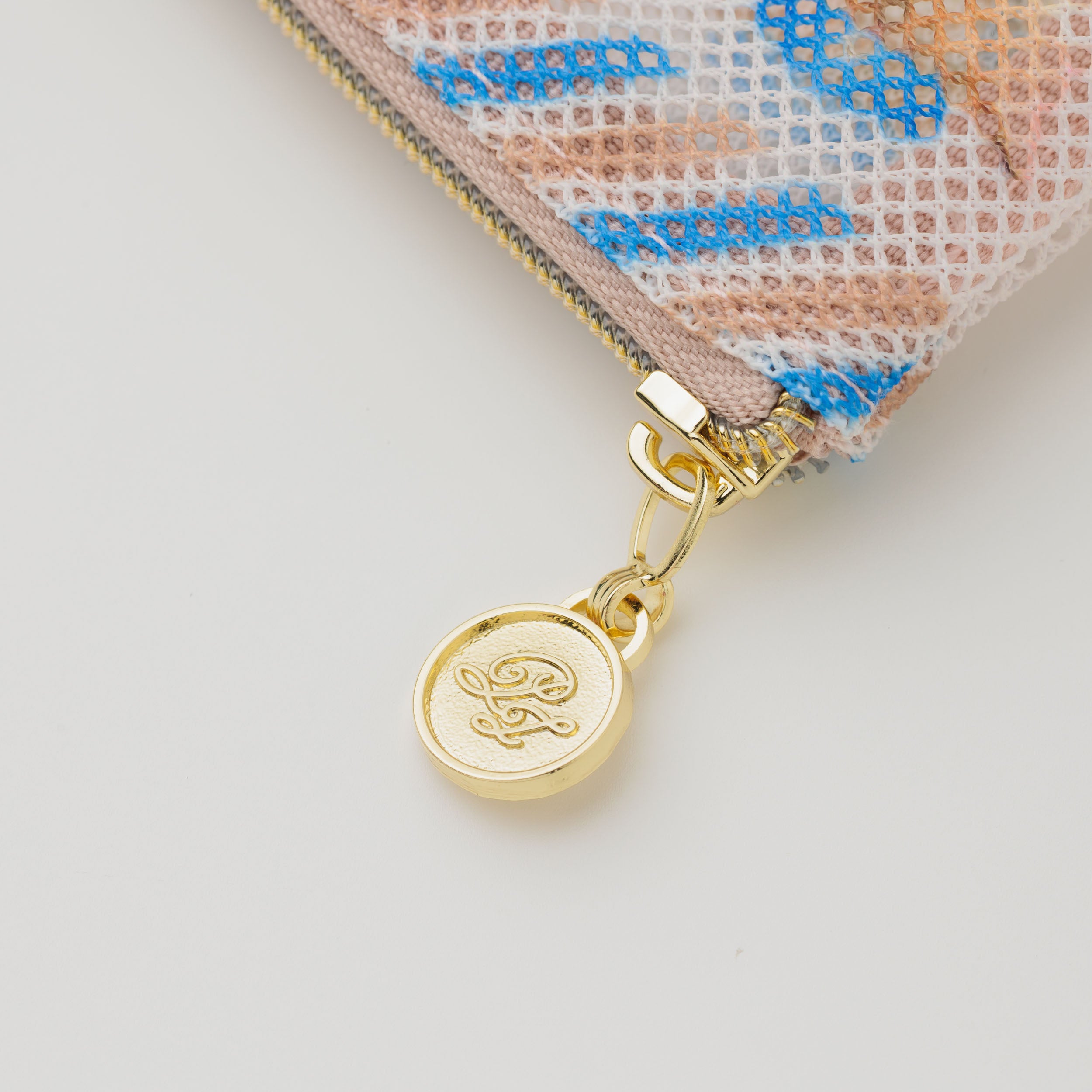 プリントメッシュフラットポーチ＜ヌネット・トラベル＞｜ポール