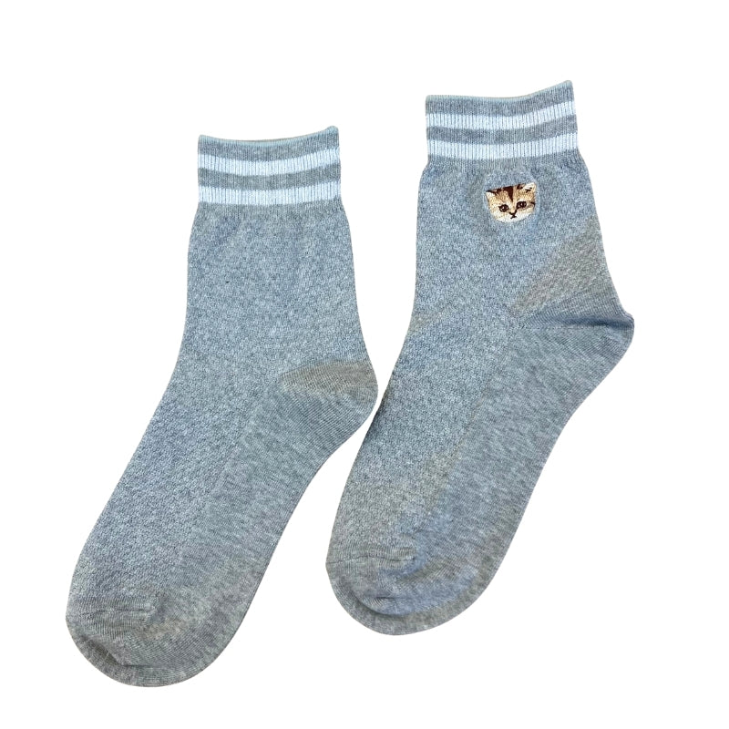 カノコヌネット刺繍柄　ロークルー丈ソックス（グレー）