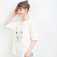 デイジー柄 Tシャツ（アイボリー）