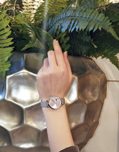 CHRYSANTHEMUN ET NOUNETTE