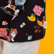おもちゃ柄 ロングスリーブTシャツ　トップス ブラック L